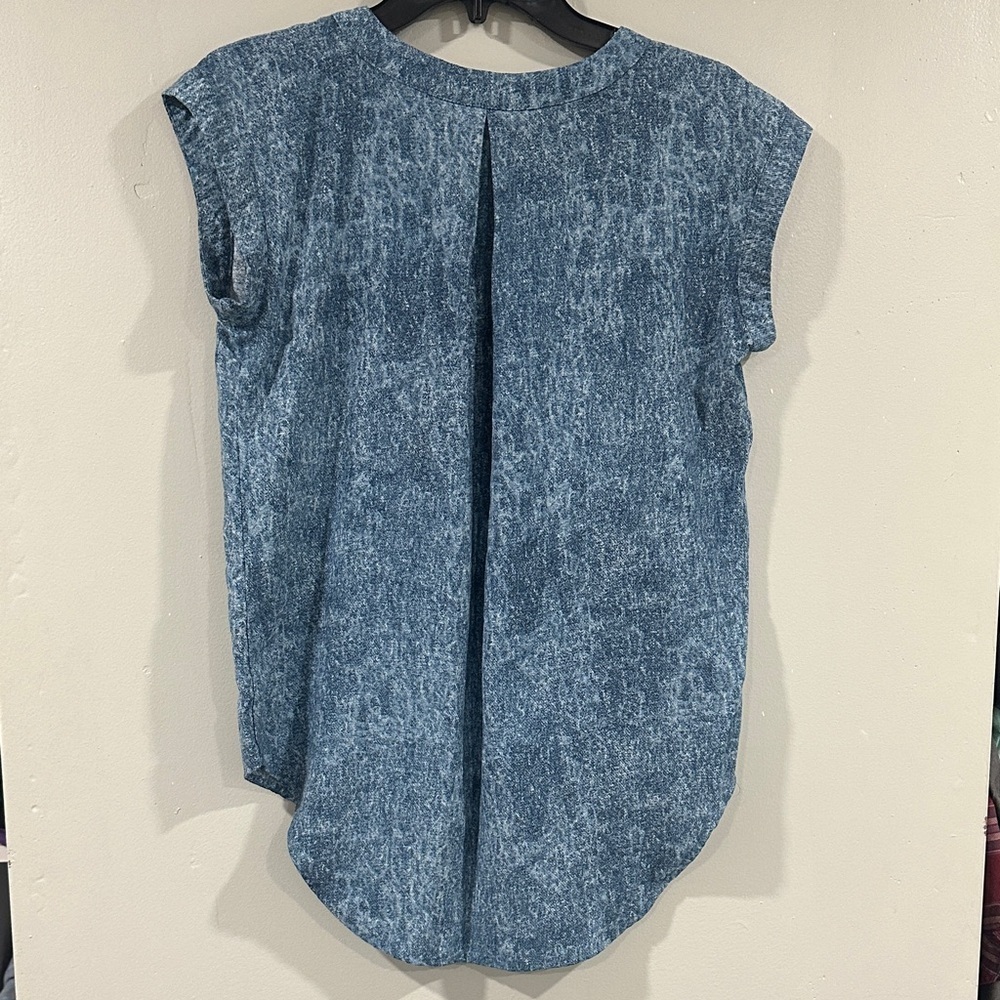 Simply Vera Vera Wang Blue V-Neck Blouse XS Rayon blend - Picture 3 of 6